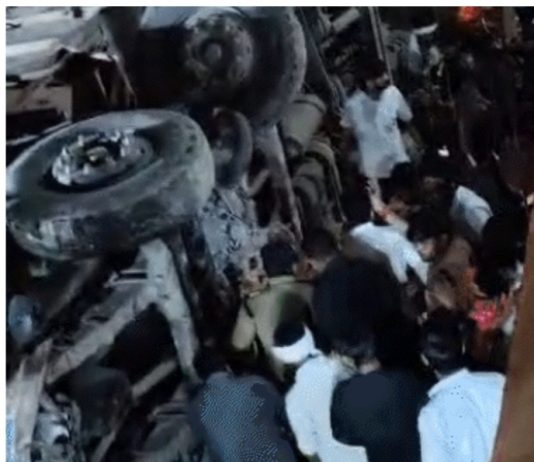 बेकाबू ट्रक ने 41 श्रद्धालुओं को रौंदा, 16 मौतें, 26 घायल