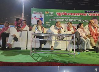 400 फीट लंबी सोने की लंका और लेजर शो ने बांधा समां